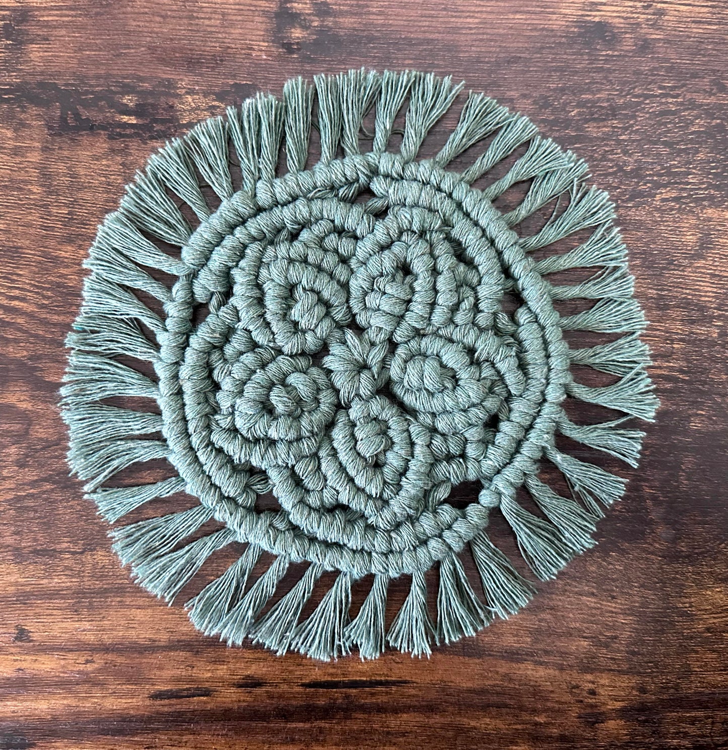 Round Flower Pattern Coaster