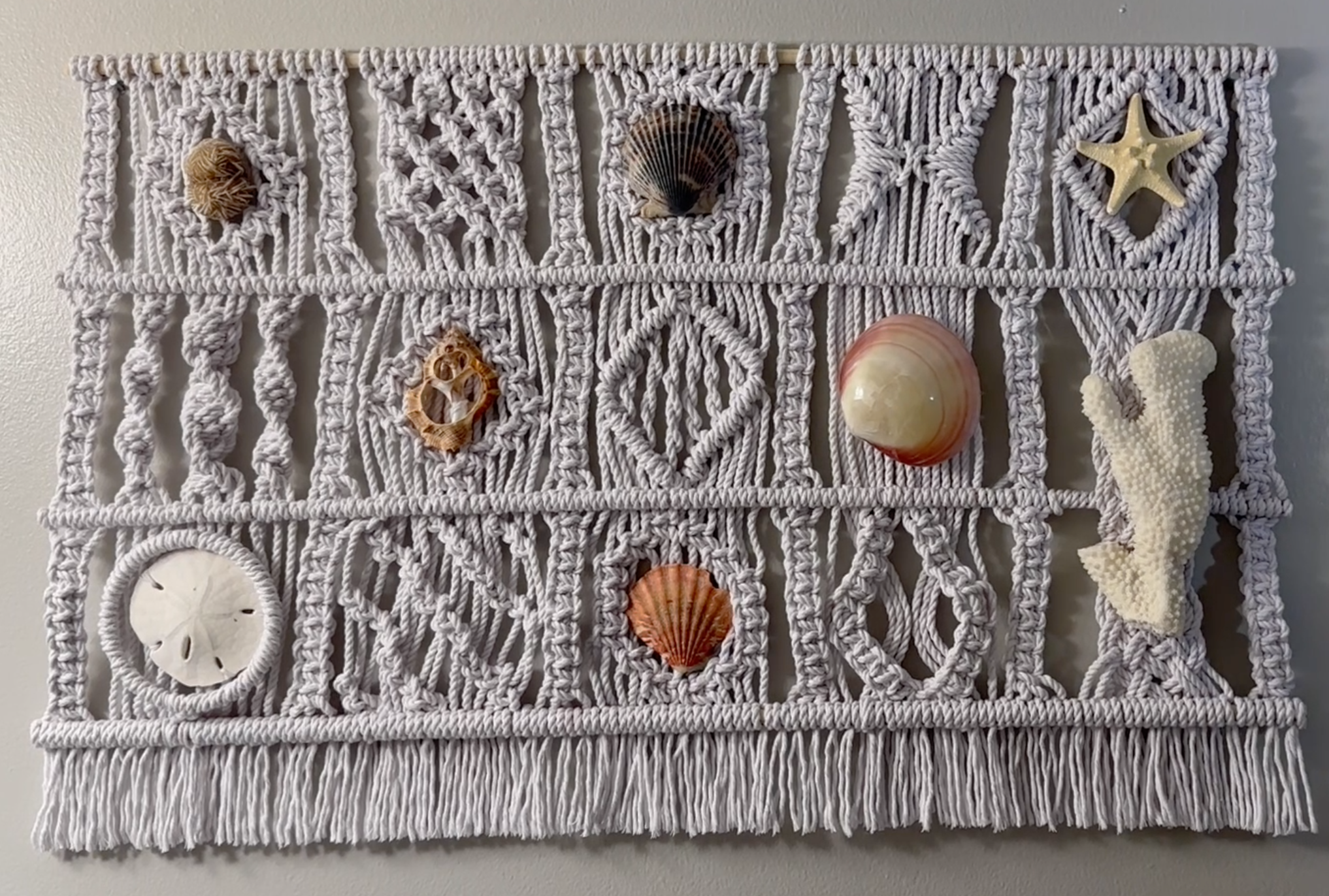 Macrame Using Seashells Seashell Macramé Wall Hanging – Handmade Crafts for Your Home